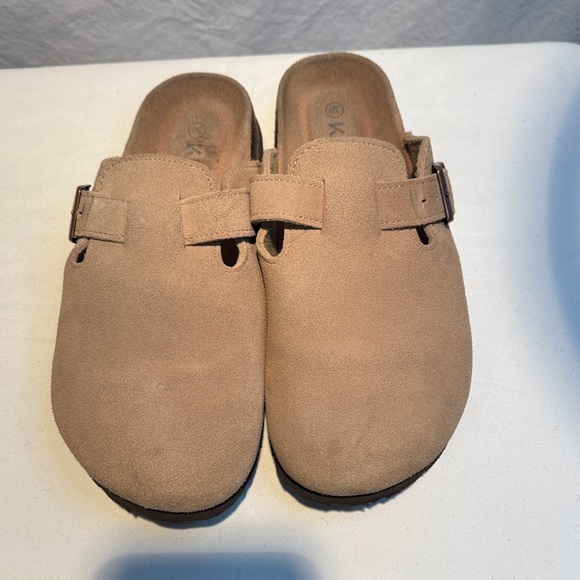Women's Tan Suede Slippers - Picture 2 of 8